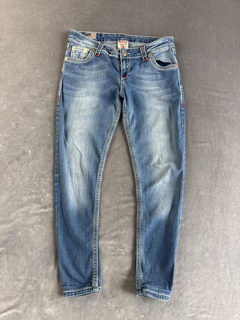 True religion jeans low waist W32 blue denim horseshoe pockets image 3
