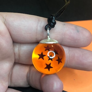 Bola de dragon colgante