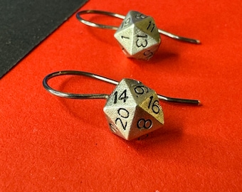 Dados de 20 pendientes de gancho