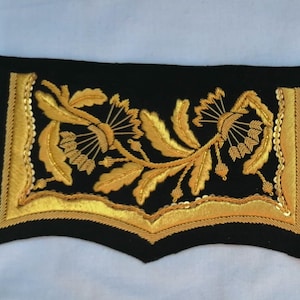 Handgefertigtes Goldbarren-Wappenemblem - Militärisches Uniformabzeichen