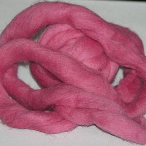 Vellon 3 Wool Natural Roving Fiber by Manos Artesanas 1 oz / 32 g image 1