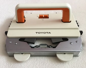 Toyota Lace Carriage With Box For KS901 Knitting Machine /vintage/