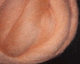 Vellon #4 Wool Natural Roving Fiber  by Manos Artesanas 1 oz / 32 g