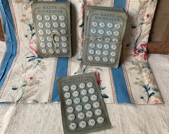 French Vintage 24 small buttons on pad, transparent and white plastic, in original condition, shabby chic style