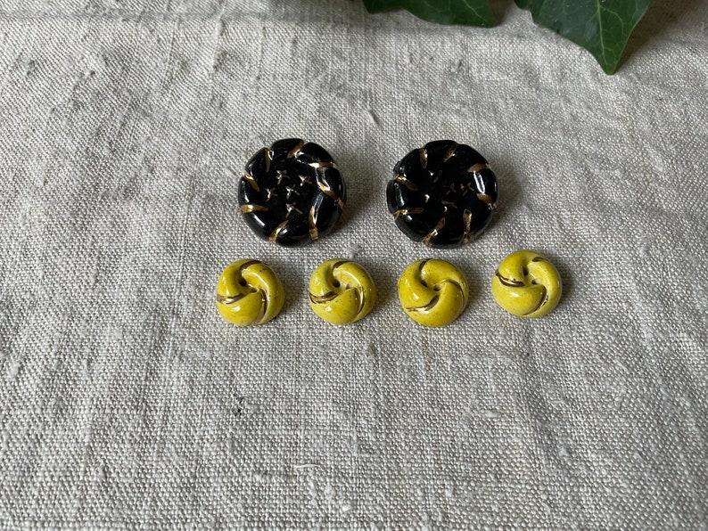 Faience Button, French Vintage Set of 6 Buttons, Handmade, Hand