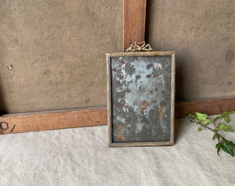 French vintage frame, in Brass, knot and ribbon, and oak leaves and acorns, 19th handmade, with glass