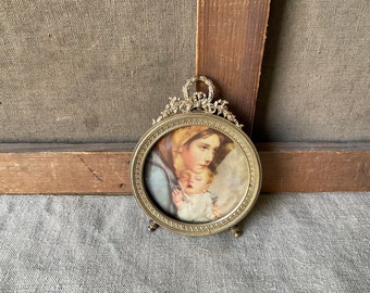 French vintage Tiny round frame in bronze and brass, with knot and ribbon, Handmade