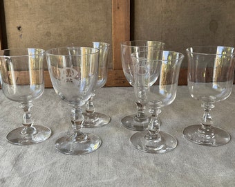 Cristallo del XIX secolo, 6 bicchieri piccoli, XIX secolo fatto a mano, vintage francese, soffiato a bocca, 2 set diversi (4 + 2 BM incisi)