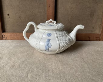 David Johnston (Vieillard) Bordeaux France, Antique earthenware, 19th Tea Pot Faience, White cream and blue