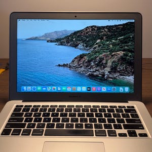 MacBook Air Laptop, Optimized 13.3-Inch Apple Notebook with Intel Core i5