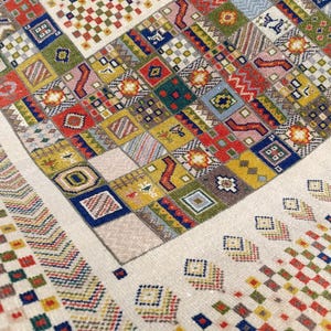 Tapete turco vintage em patchwork, 94 x 180 cm, kilim anatólio colorido feito à mão.