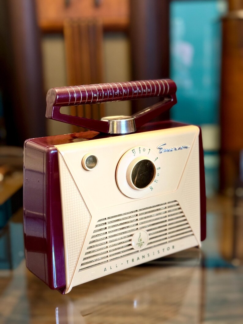 Emerson 868 “Miracle Wand” Portable Radio (1957) – Working! – Mid-Century Atomic Design - Antique Radio image 3