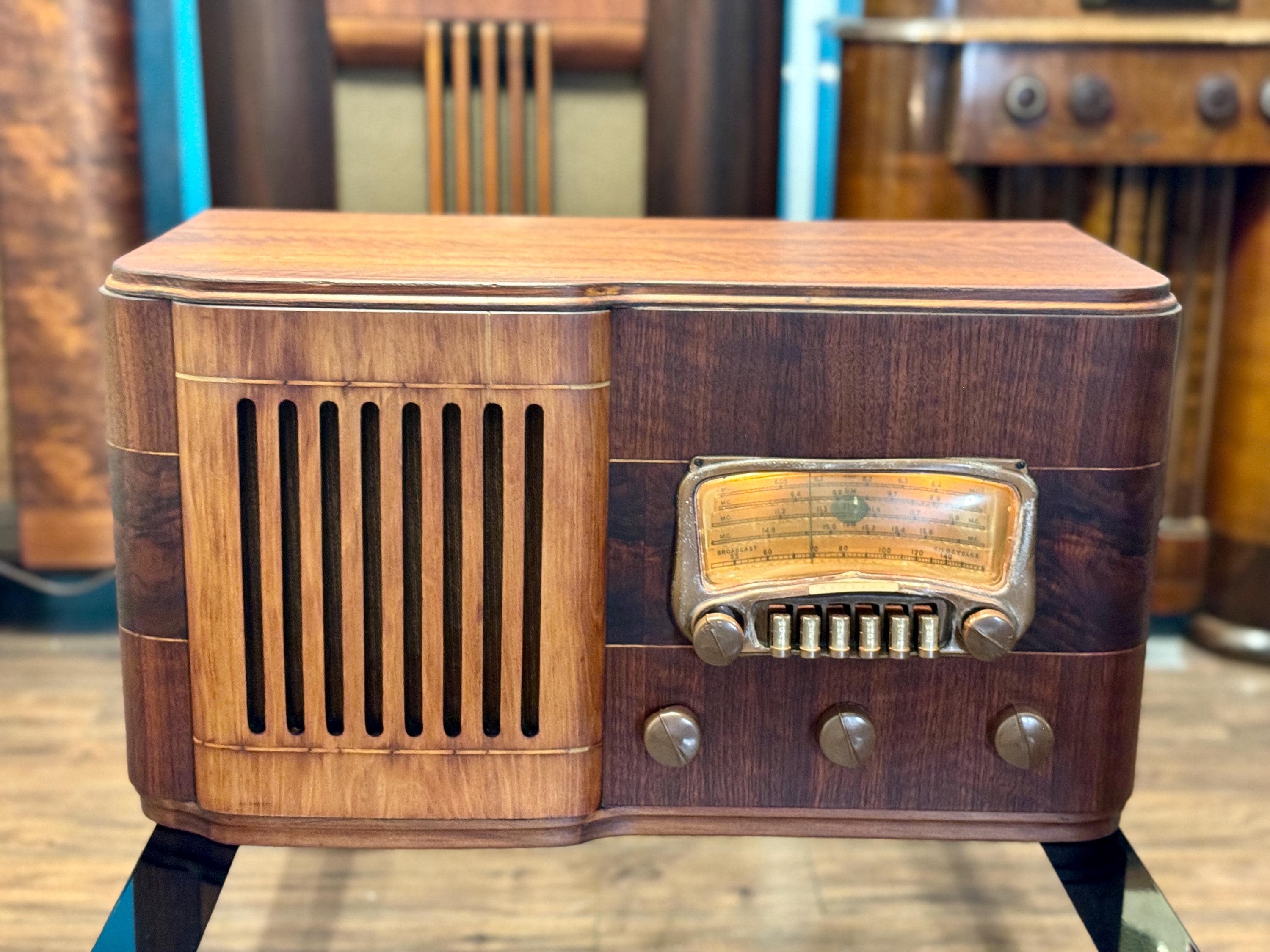 Small vintage radio - Etsy 日本