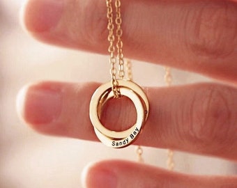 Circle Name Necklace - Etsy