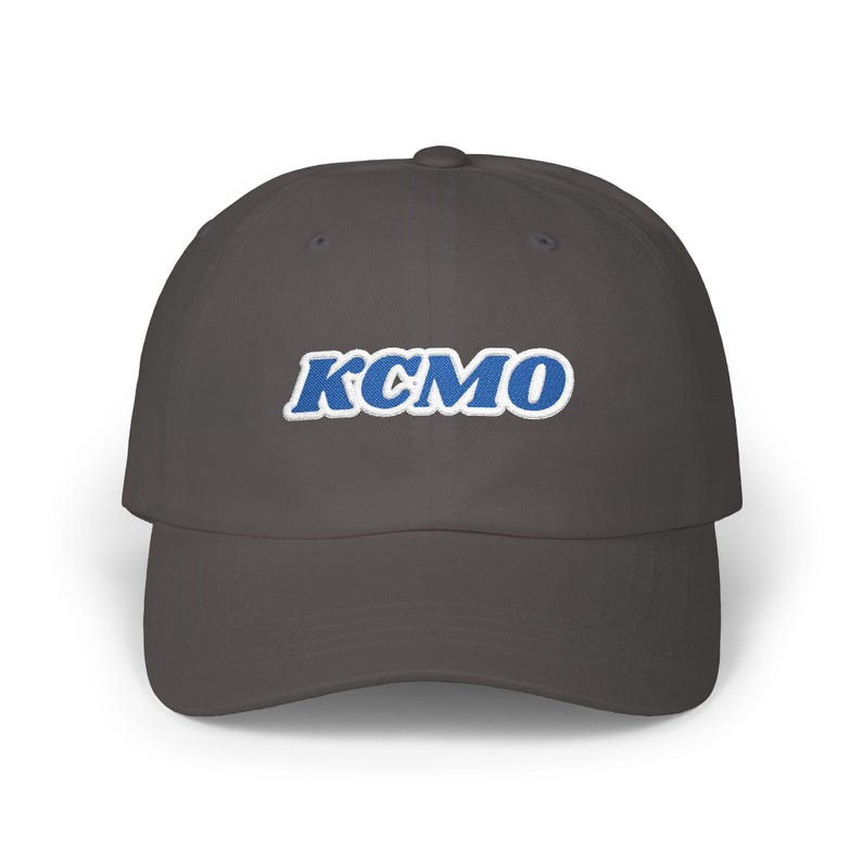 KCMO Kansas City Baseball Radio Script geborduurde Dad Cap | Retro Kansas City-hoed afbeelding 10