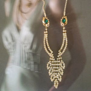 Vintage Style Pendant Necklace with Green Emerald,Diamante Rhinestone Art Deco Jewelry,Necklace,Vintage Gala Jewelry,Wedding themes,OOAK