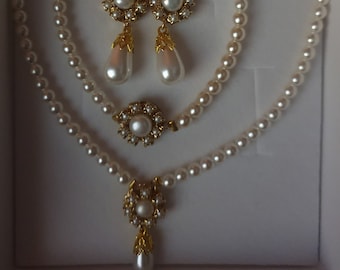 Vintage Style Ivory Pearl Wedding Jewelry Set: Golden Victorian Necklace & Earrings