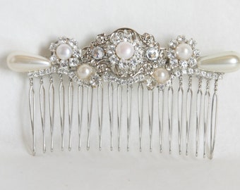 Wedding Hair Comb Bridal Hair Comb Crystals and Pearls Vintage Bridal Comb 1920s Flower Hair Comb Leafs Flowers Headpiece Pearls Hair Piece