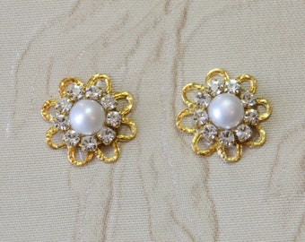 Gold Bridal Rinesthones Earrings,Flowered Earrings,Vintage Style,Wedding Pearl,Stud,Bridal Jewelry,Victorian Accessories,Bridesmaids