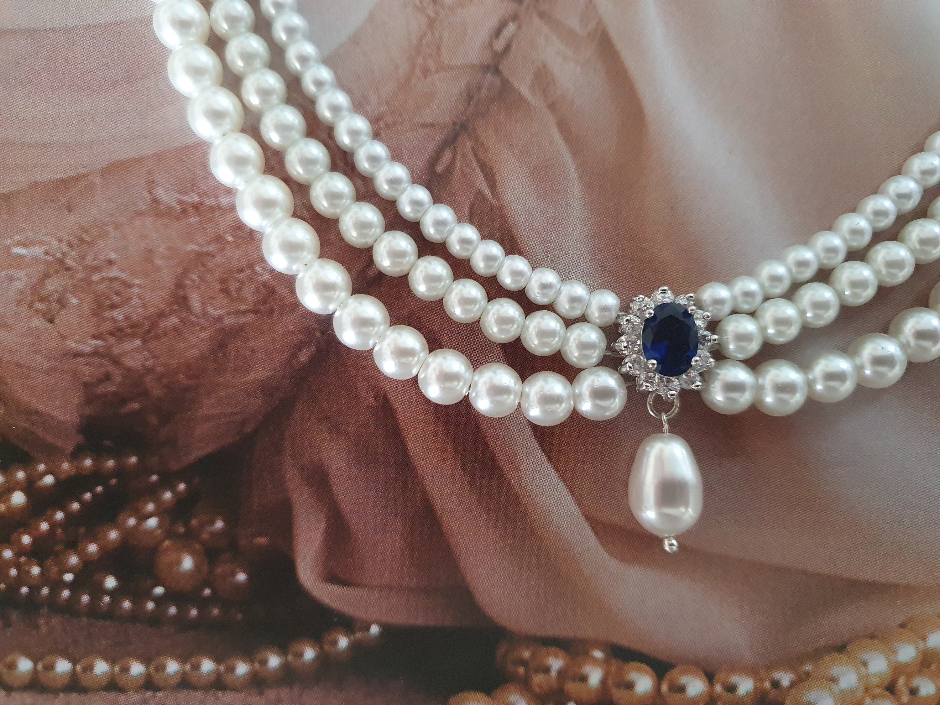 Wedding Necklace Pearls and Sapphire Blue Stone Ivory White Pearls Necklace Bridal Drop Pearl Vintage Style Silver Necklace Sapphire Choker
