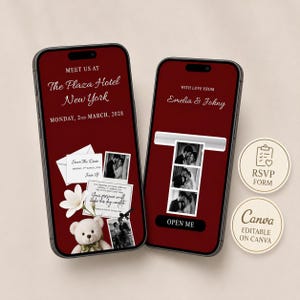 Könnte beinhalten: Zwei Smartphones mit einer digitalen Hochzeitseinladung auf dunkelrotem Hintergrund. Der Bildschirm zeigt Text wie The Plaza Hotel New York, 2. März 2028, Emelia & Johny und Open Me sowie Fotos eines Paares, eine weiße Blume und einen Teddybären.