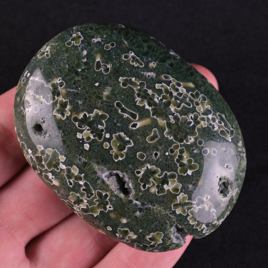 鉱脈7 天然グリーン マロバト オーシャンジャスパー パームストーン