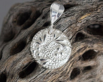 PMC Flower Pendant , Silver necklace , Small silver pendant , Flower design , Fine Silver .999 Silver , Dainty pendant , Minimalist