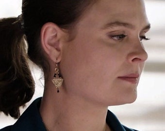 Worn on TV , As seen On Bones , As seen on Bones Dr Brennan , Bronze Triangle earrings , Geometrical earrings , Golden earrings , Tribal