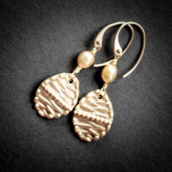 As seen on Cedar Cove , Pearl earrings , As seen on TV , Bronze Pearl Earrings  , Golden earrings , Andie MacDowell , Metal clay earrings