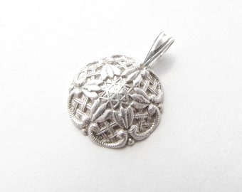 Silver Flower Pendant , Flower Silver Necklace , Pure silver , Floral pendant , Flower necklace , Fine Silver .999 Silver , Minimalist