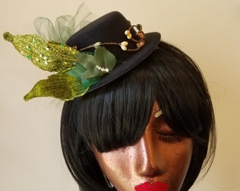 The Forest Lady's Riding Hat Mini Top Hat Fascinator