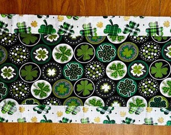 Handmade Shamrock Circles Table Runner St Patricks Day Decor Plaid Clover Farmhouse Kitchen Table Topper Gift for Her Housewarming Gift
