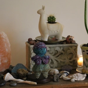 Glitter Tweed Venus of Willendorf