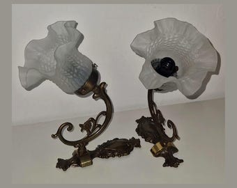 Paire d'appliques murales laiton tulipe verre dépoli fleur style Art Nouveau vintage