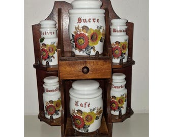 Italienisches Gewürzregal im Vintage-Stil der 1970er Jahre, 6er-Set aus Holz und Opalglas-Gläsern, hergestellt in Italien, Küchendekoration