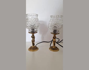 Paire de lampes bronze doré cariatide globe verre taillé style Empire vintage