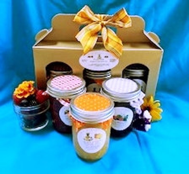 Gourmet Organic Jam Triple Treat Boxed Gift Set, gourmet jam gift set, organic jam gift set, holiday jam gift set, foodie gift set, jam gift image 1