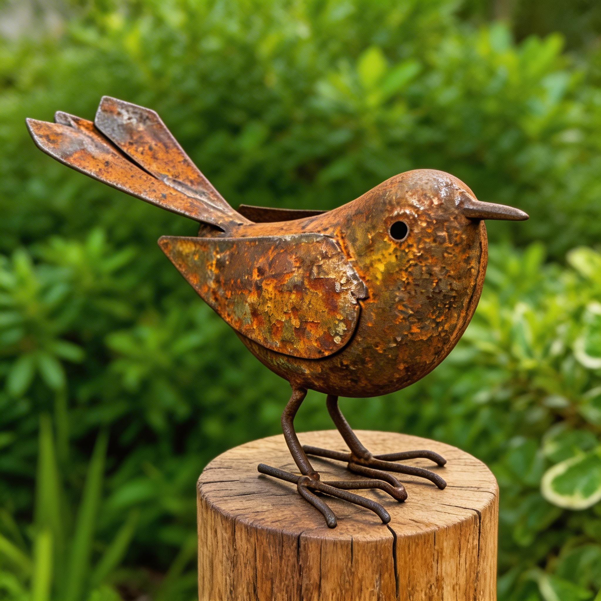 Rustic Wren 2 Pieces Metal Wren Garden Decor, Rustic Garden Art, Rust Effect Bird ...