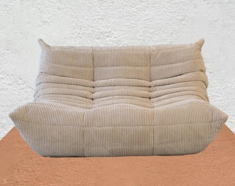 Nowoczesna sofa z funkcją spania z kordu, kanapa kompresyjna, minimalistyczne meble do salonu, sofa oszczędzająca miejsce