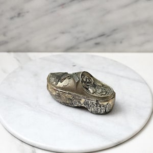 Vintage metal Dutch wooden clog jewelry box / pill box – marked FOREIGN