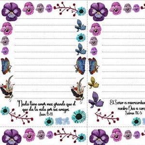 Puede incluir: Papel blanco con un diseño floral con pensamientos morados, flores turquesas y mariposas. El papel tiene secciones rayadas para escribir e incluye citas inspiradoras en español.