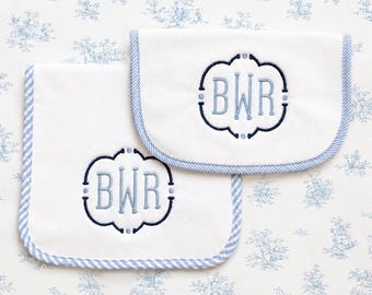 Babero y paño para eructar bordados para bebé, babero personalizado, regalo para baby shower, regalo para recién nacido, babero con monograma