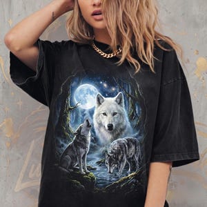 Wolf Moon Vintage 90s Graphic T-Shirt, Magic Forest Animal Comfort Colors® Gift Tee