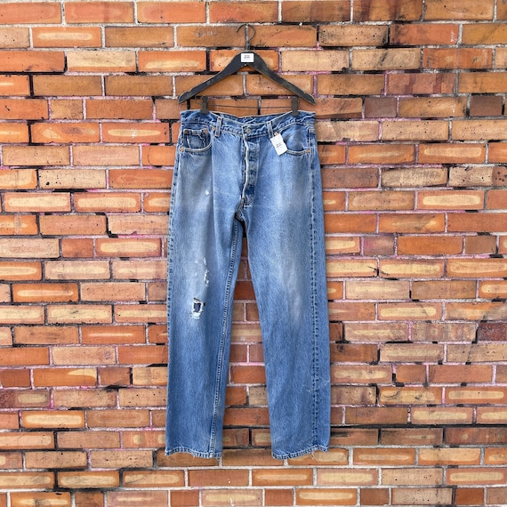 vintage 1998 medium wash levis 501 / 36 x 34 - image 1