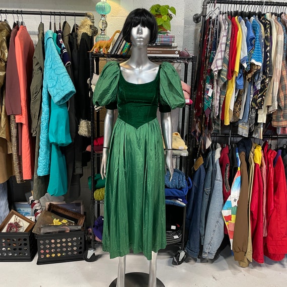vintage 50s/60s emerald velvet puff sleeve dress … - image 7