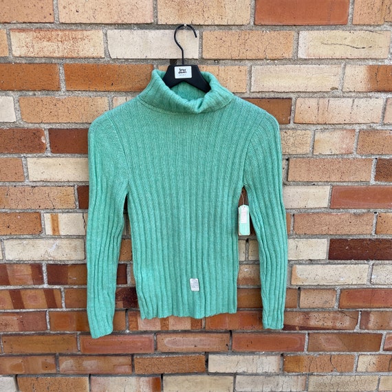 vintage 80s seafoam green ribbed turtleneck sweate