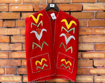 vintage 40s/50s mexican red felt corn souvenir vest / s small