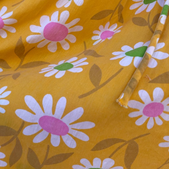 vintage 50s/60s swirl yellow floral wrap dress / … - image 3