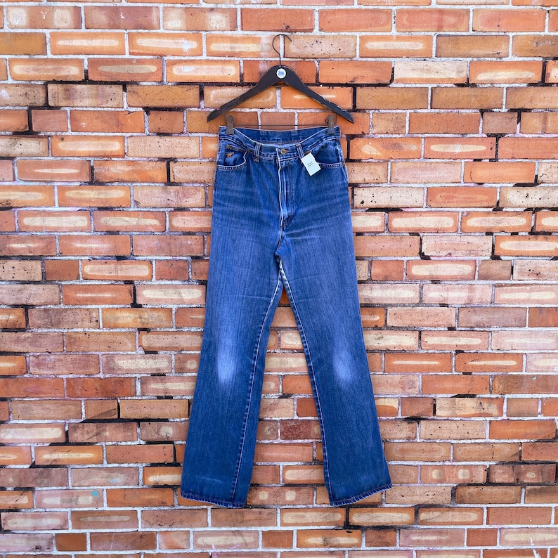 vintage 70s/80s blue medium wash bootcut yoke wrangler jeans / 27 s small image 1