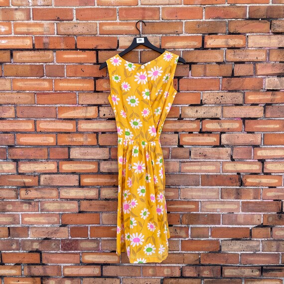 vintage 50s/60s swirl yellow floral wrap dress / … - image 2